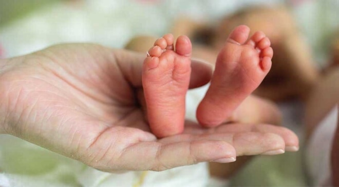 Bimbi pre-termine o prematuri